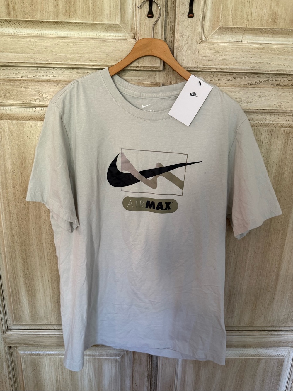 Nike Men’s Air Max Graphic Tee - Light Gray